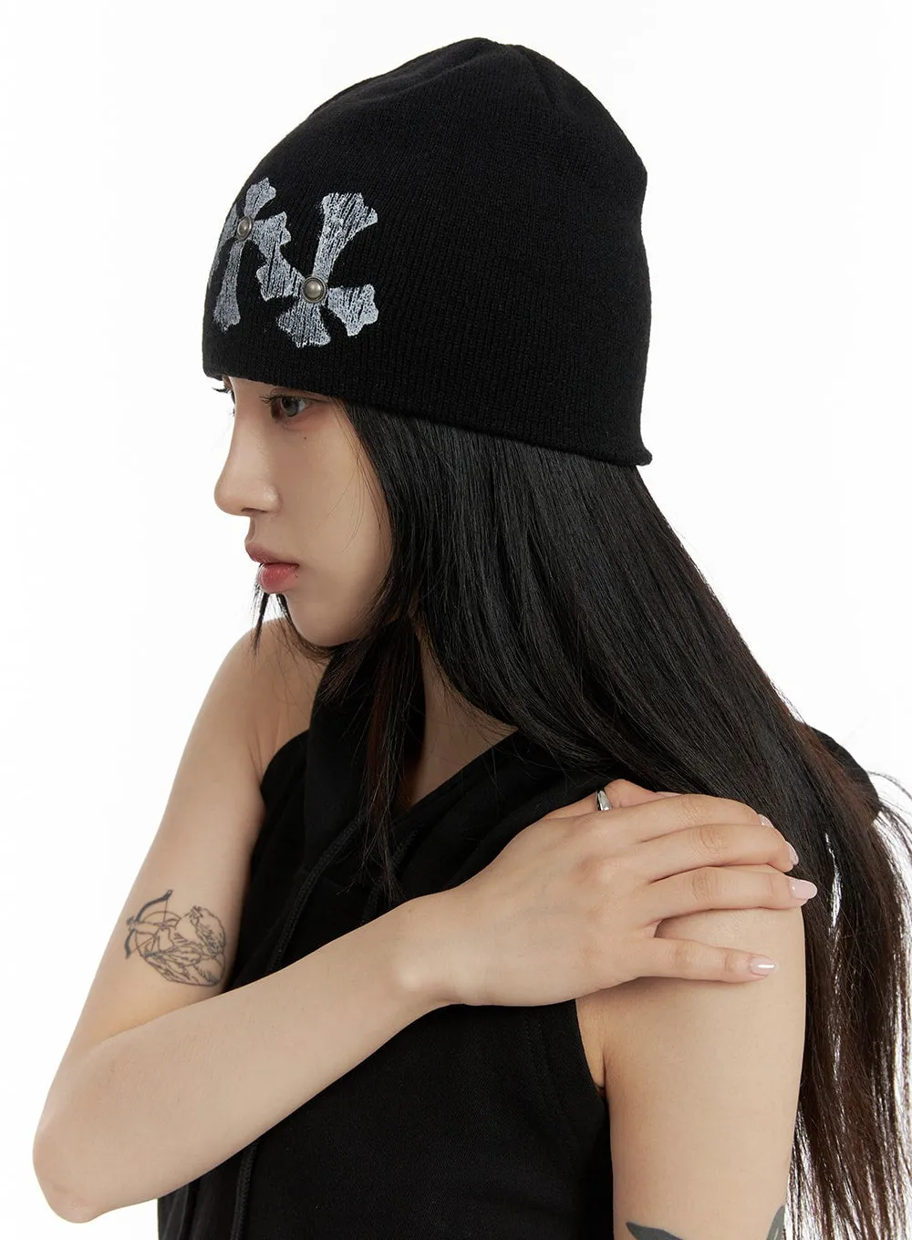 Dark Grunge Stud Graphic Beanie CF428