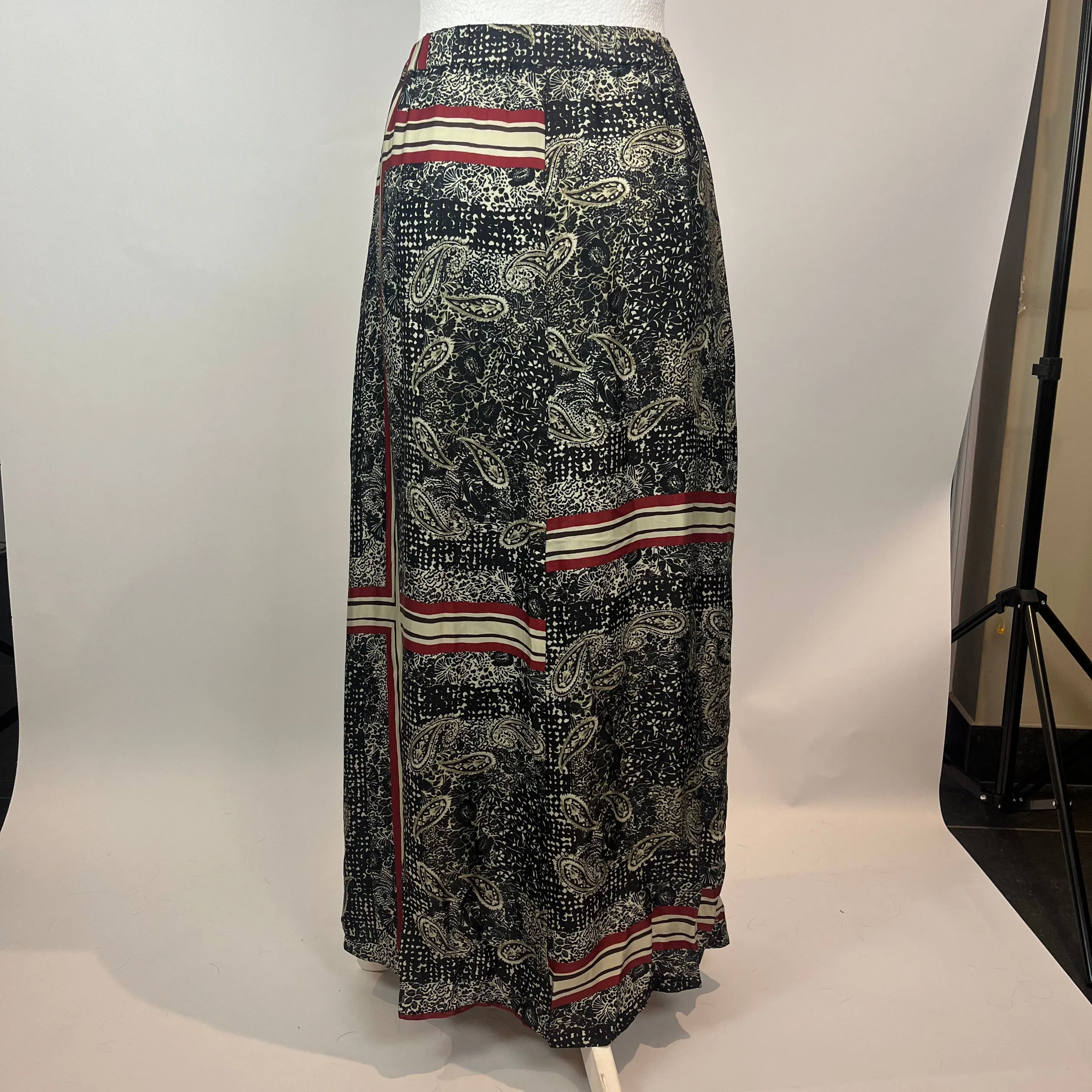 Diega Paisley Print A Line Silk Mix Maxi Skirt S