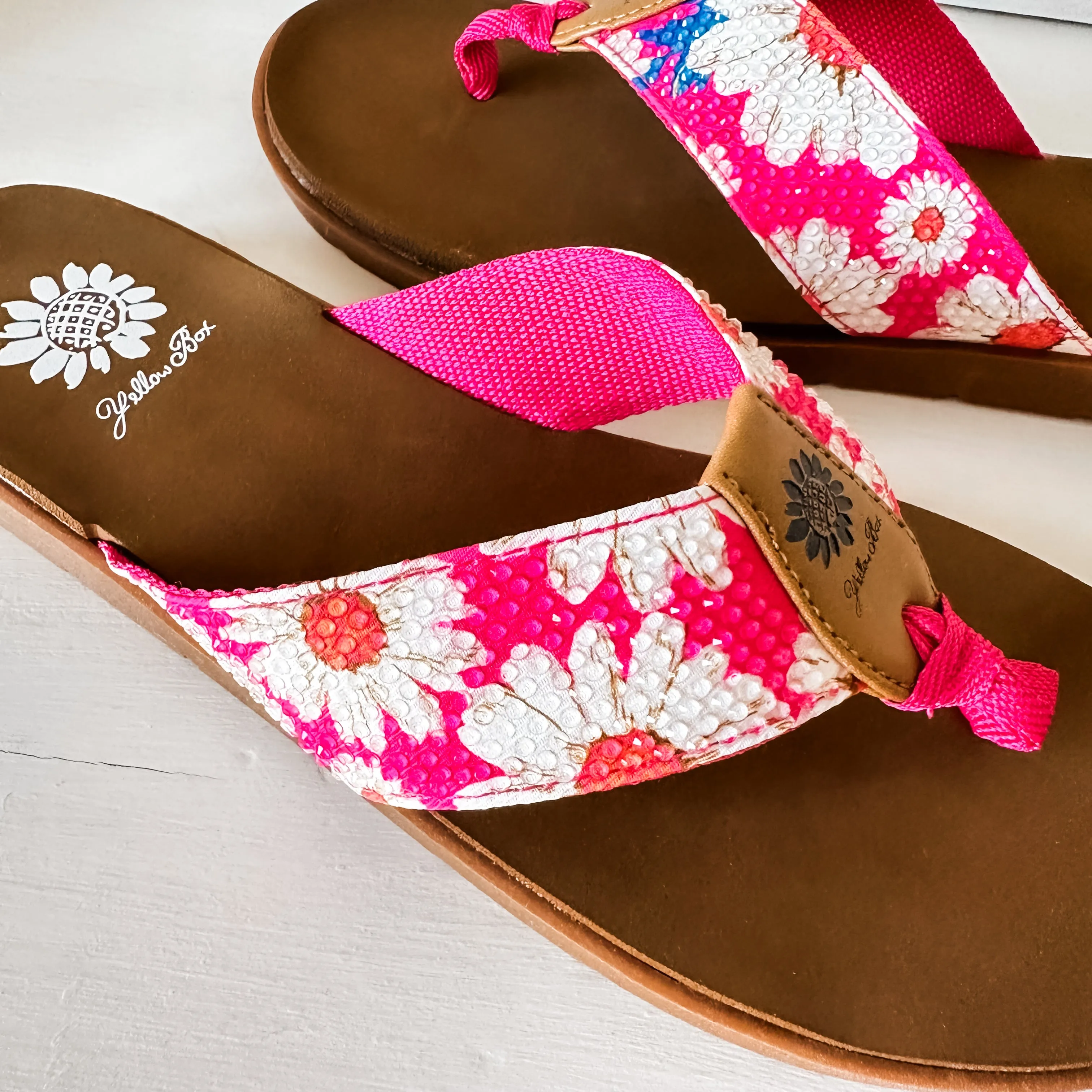 Fesca Flip Flop Sandal - Pink