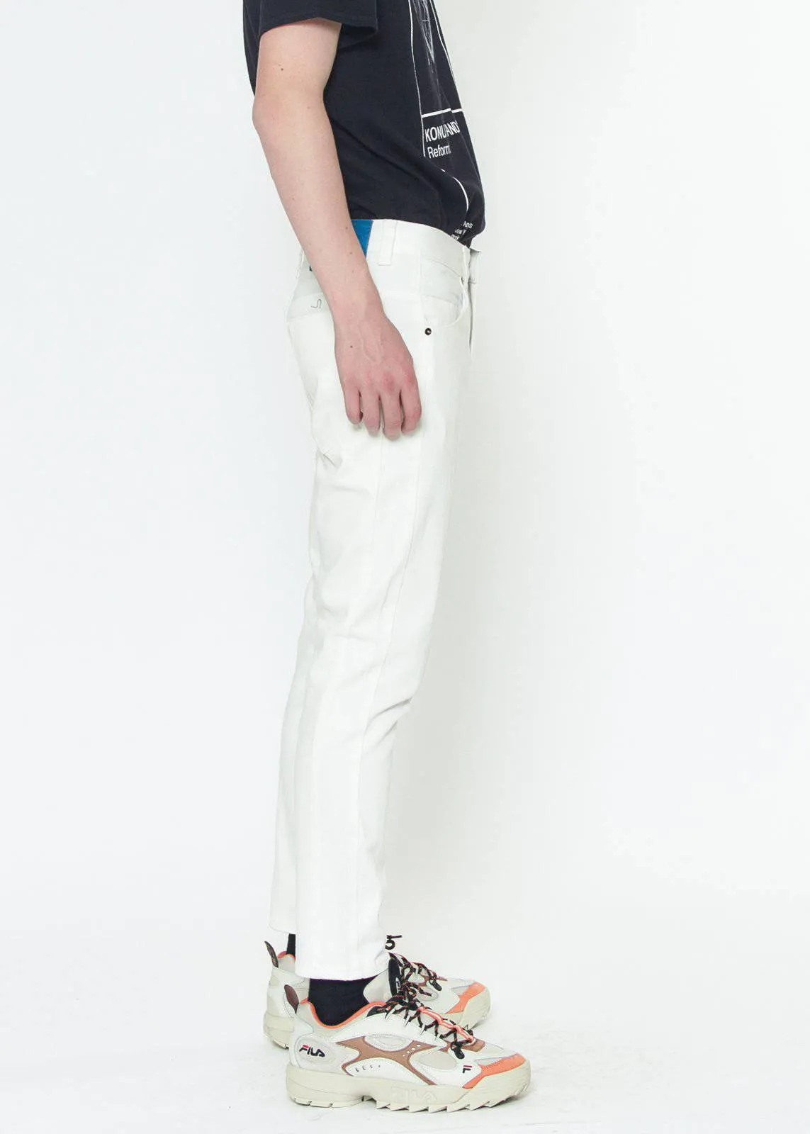 Konus Men's Cropped Twill Pant With Dart Detail in White