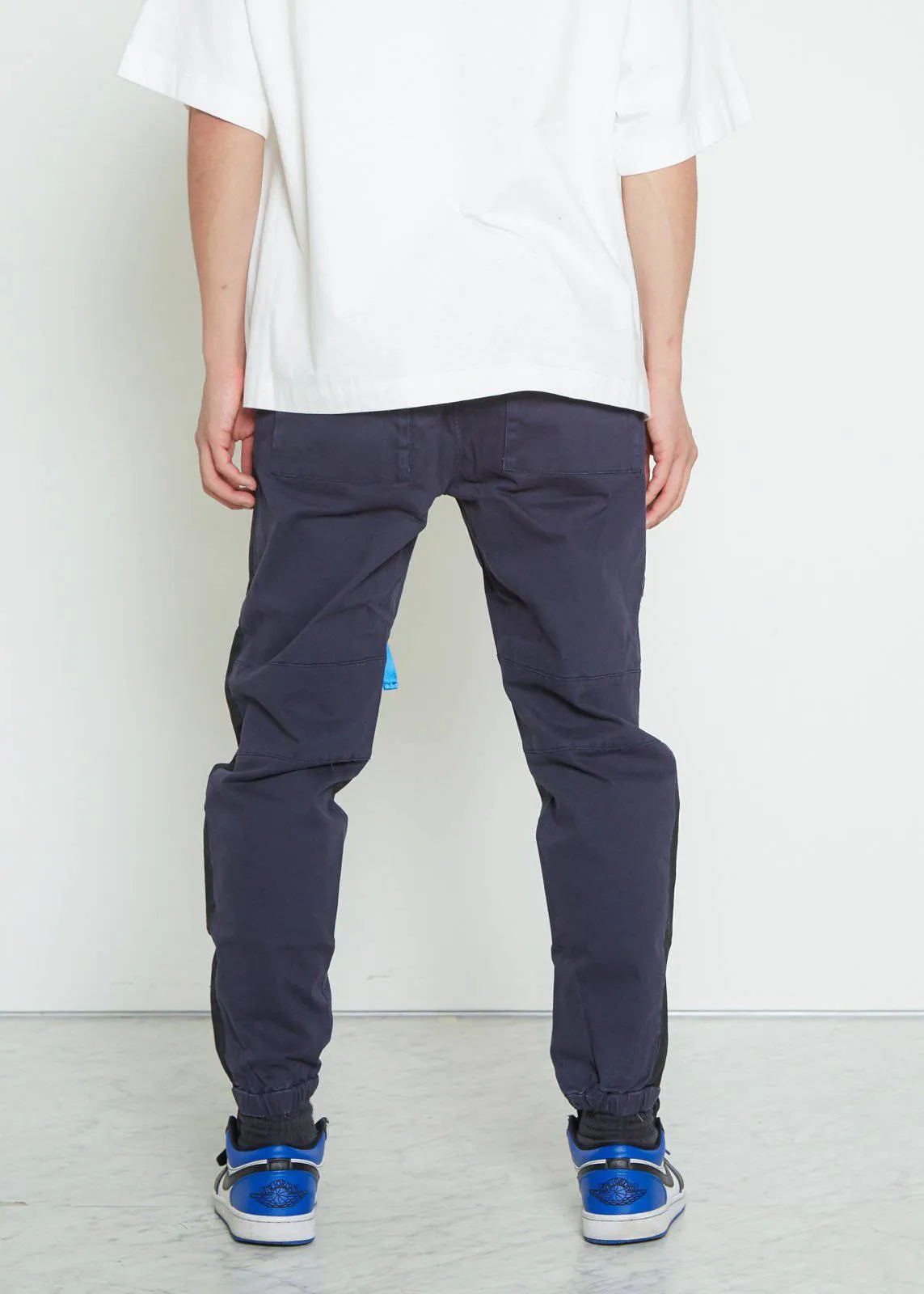 Konus Men's Woven Jogger with Tape in Navy