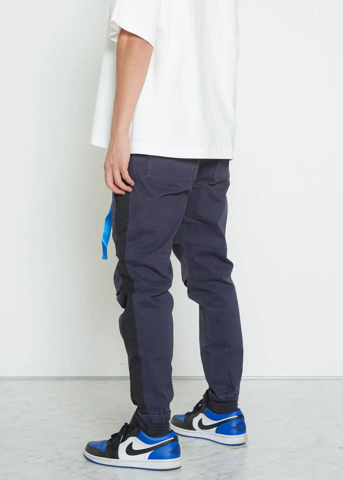 Konus Men's Woven Jogger with Tape in Navy