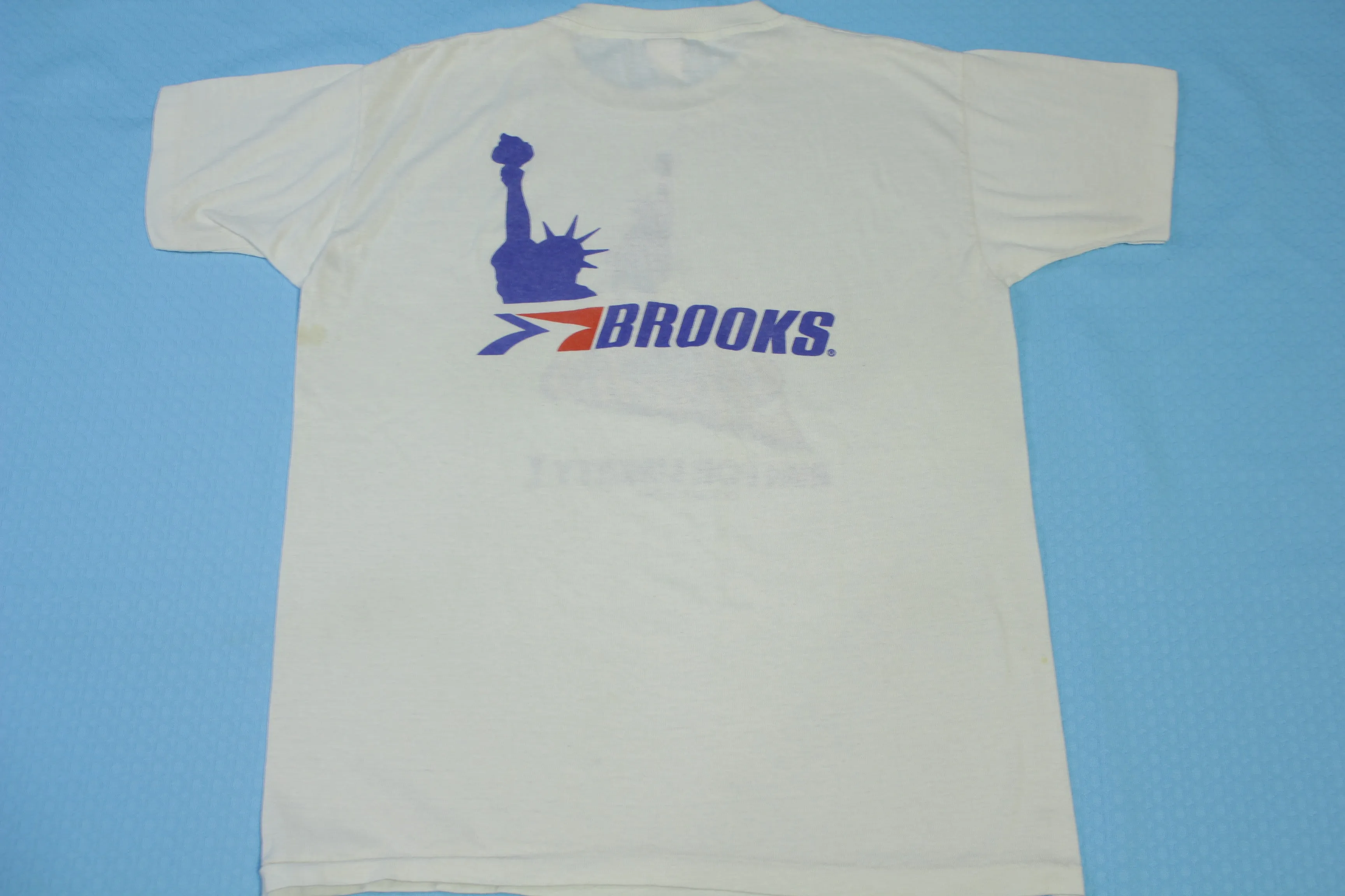 Run For Liberty I NYC Stroh's Beer Brooks Shoes Vintage 80's Marathon Single Stitch T-Shirt