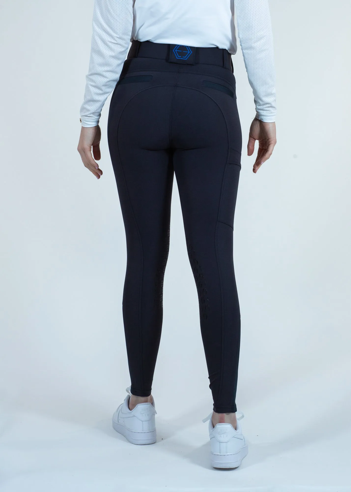 The Wren Breech in Navy