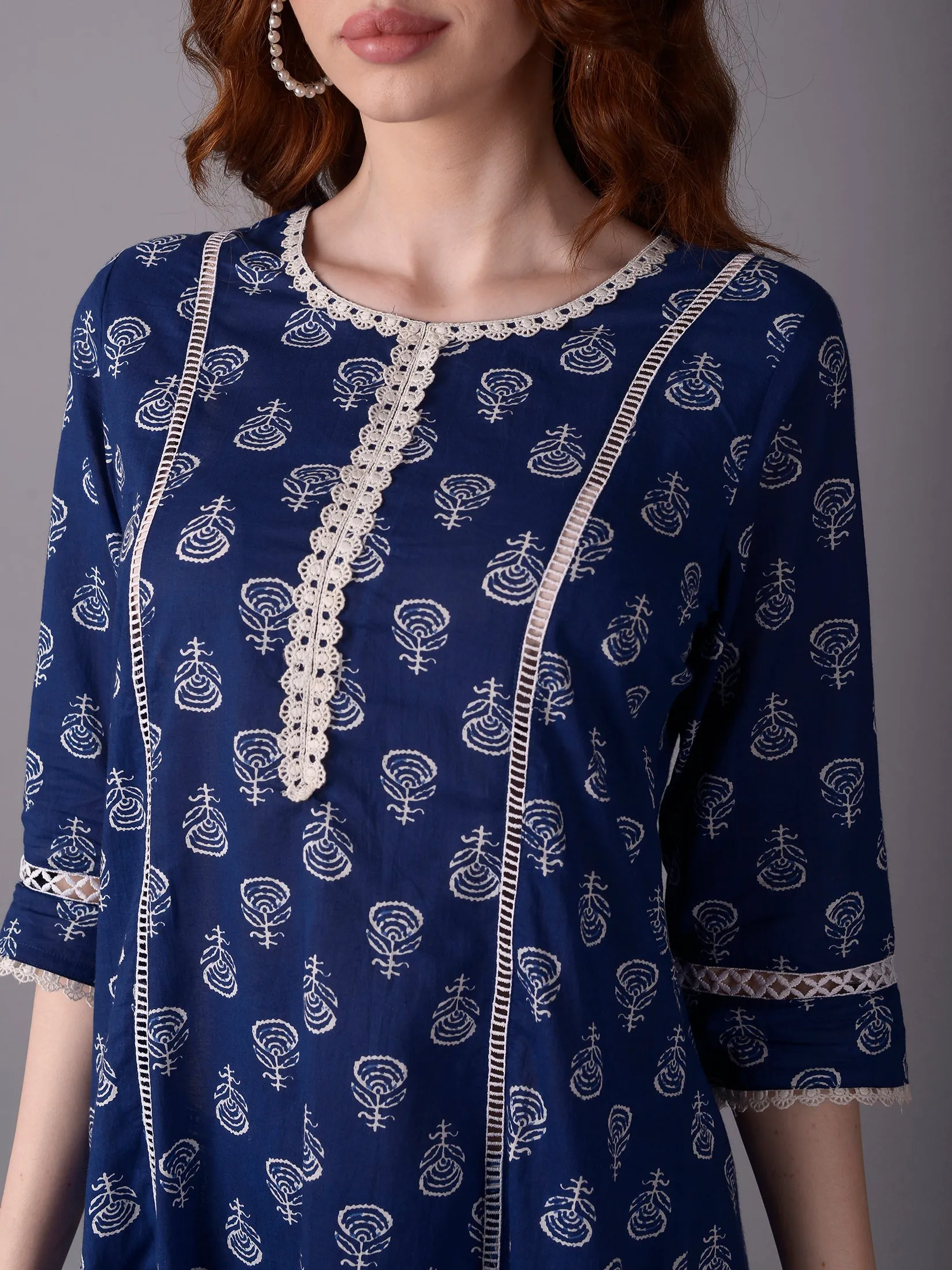 Women Blue A-line Printed Kurta With Comfort Pant